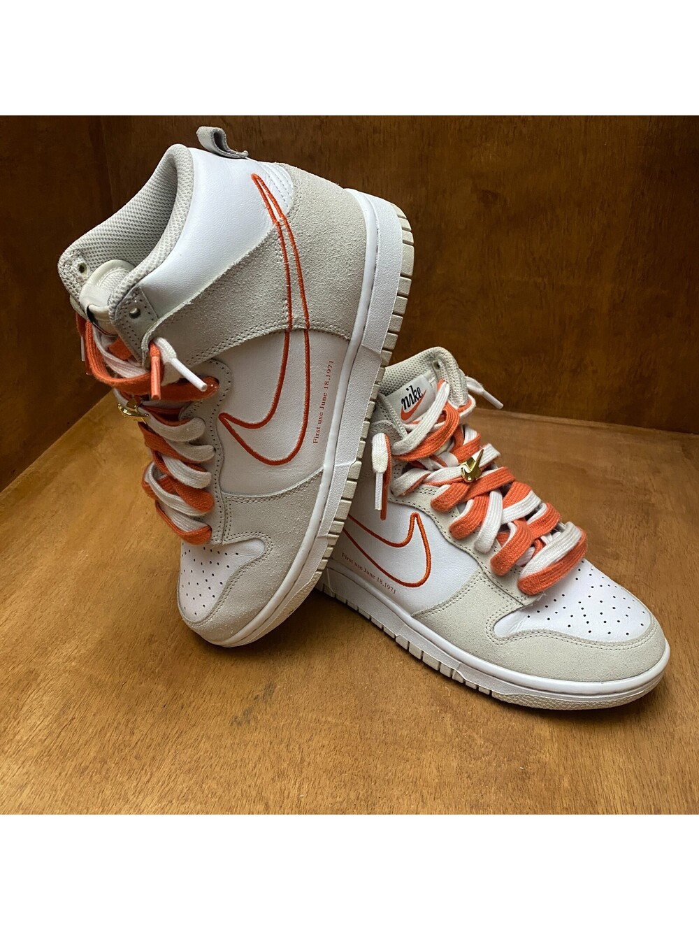 Nike Dunk High SE Shoes Womens Size 7.5 First Use White Sail Orange DH6758-100 - Picture 8 of 15